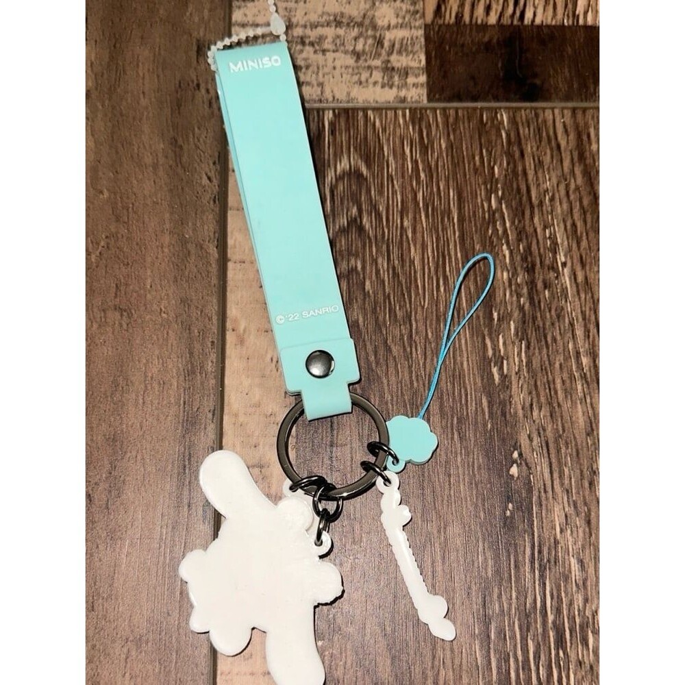 Cinnamoroll Keychain - Picture 2 of 3